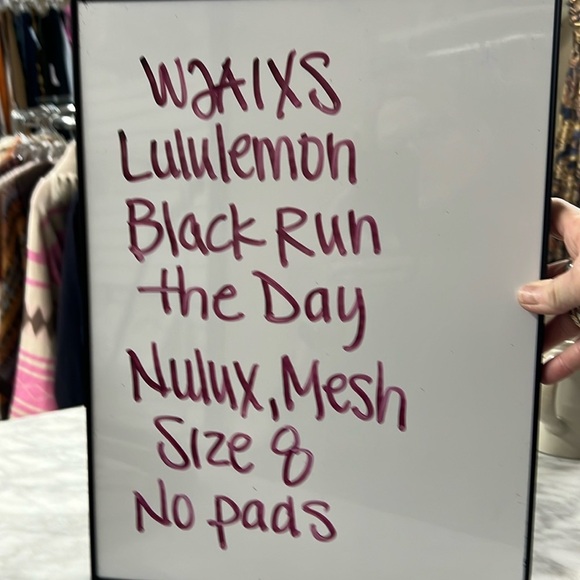 Lululemon Black Run The Day Bra size 8 - Picture 9 of 12